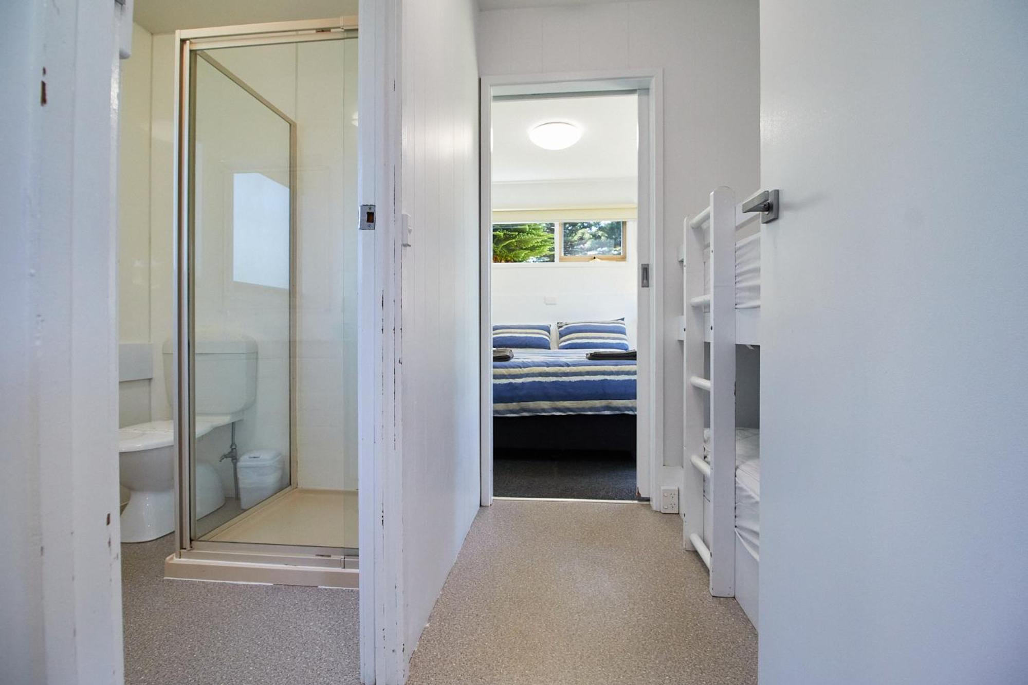 Surfside Holiday Park Warrnambool Esterno foto